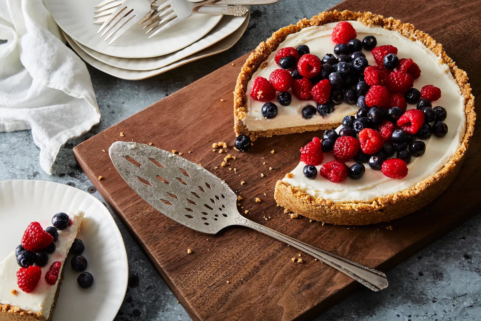 Cool Summer Treats: No-Bake Desserts for Parties & BBQs